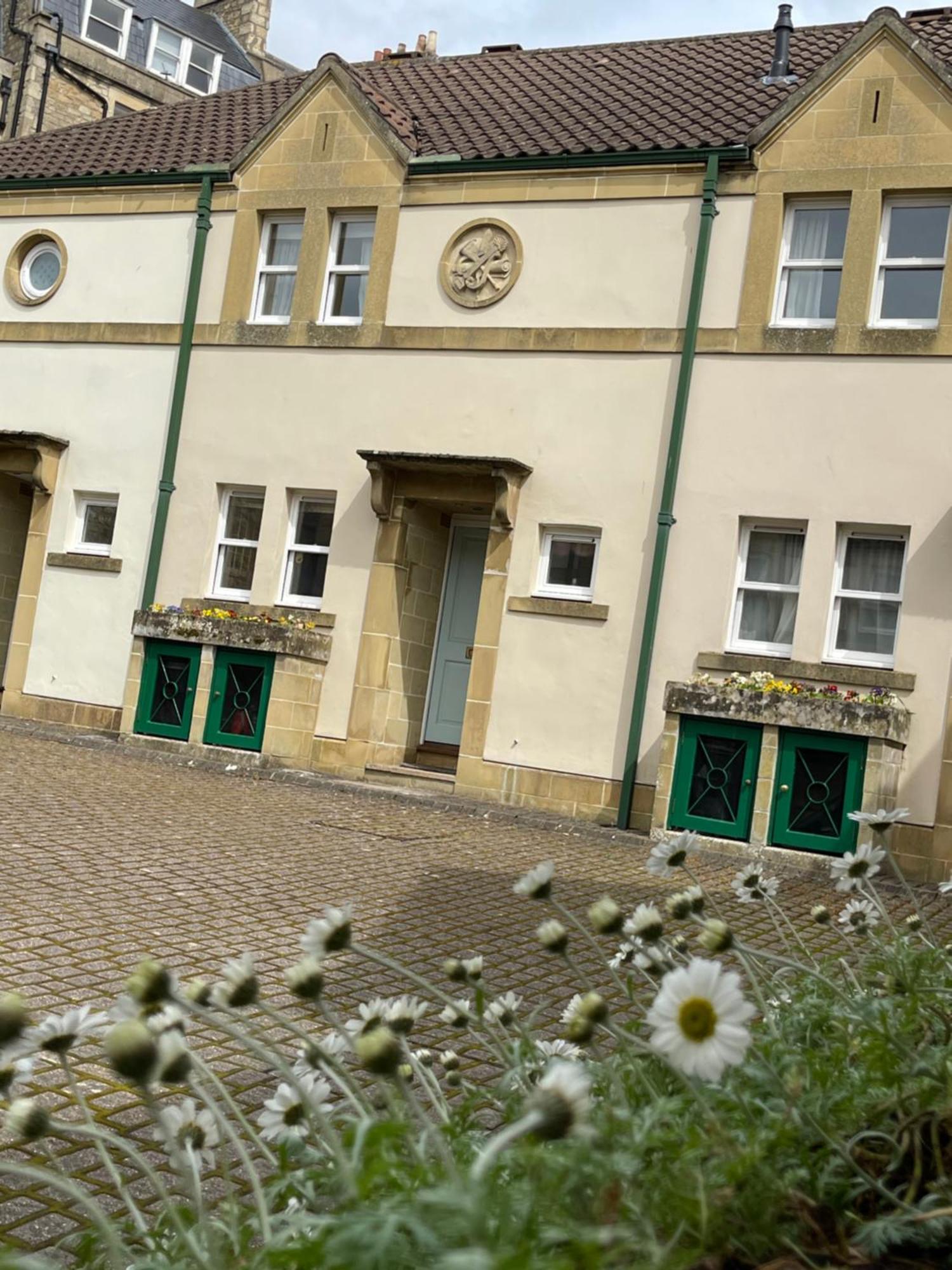 Circus Mews Townhouse:2 Beds:2 En-Suite Baths:Parking:City Centre:Quiet Area Экстерьер фото