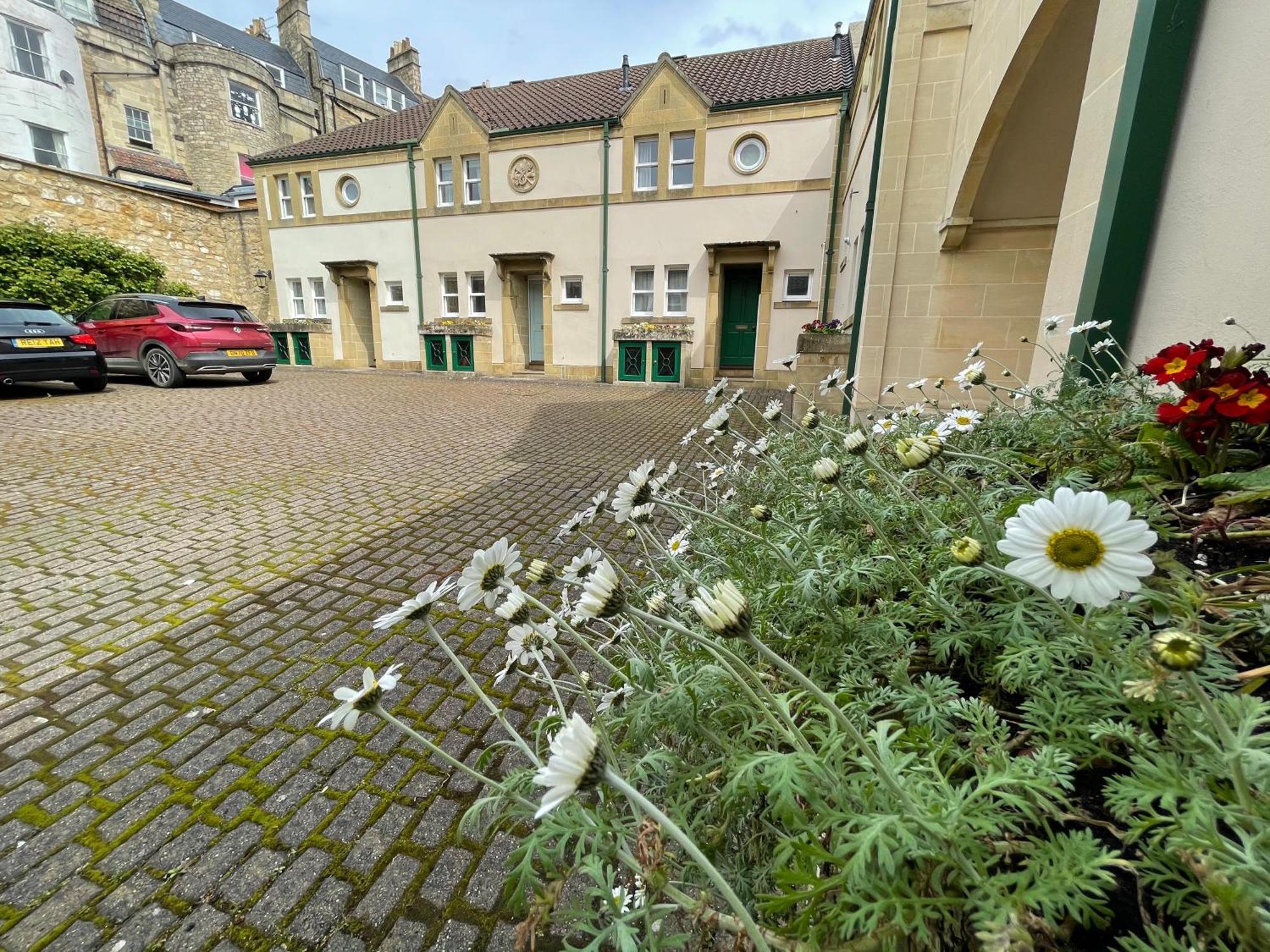 Circus Mews Townhouse:2 Beds:2 En-Suite Baths:Parking:City Centre:Quiet Area Экстерьер фото